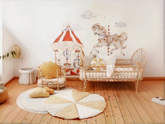 Tapis de jeu rond et rembourré pour bébé. Bonne qualité, confortable dans une maison