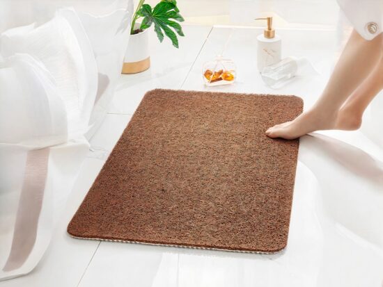 Tapis de salle de bain ultra absorbant et antidérapant. Bonne qualité et très à la mode pour une chambre