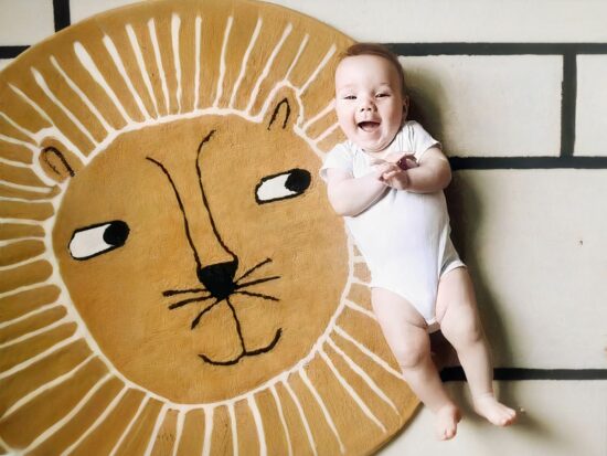 Tapis lion pour chambre d'enfant avec bébé