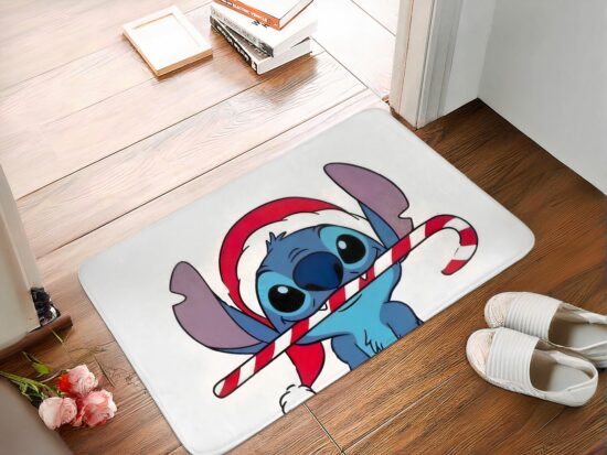 Tapis noël stitch dans une entrée