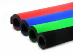 Quatre tapis de jeu de carte roulés