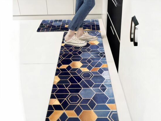Tapis en vinyle imperméable à motif géométrique pour cuisine. Bonne qualité et très tendance